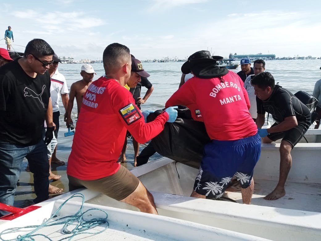 El Choque De Barcos Deja Dos Muertos En El Puerto De Manta Manab