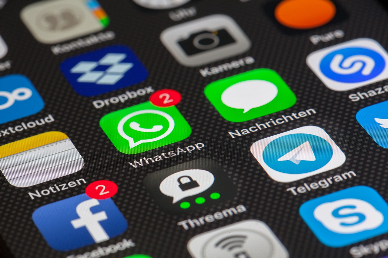 Usuarios reportan caída de WhatsApp e Instagram a nivel mundial